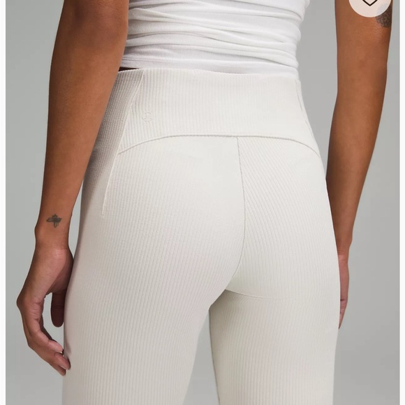 Ribbed Softstreme Zip-Leg High-Rise Cropped Pant 25" - Picture 5 of 10